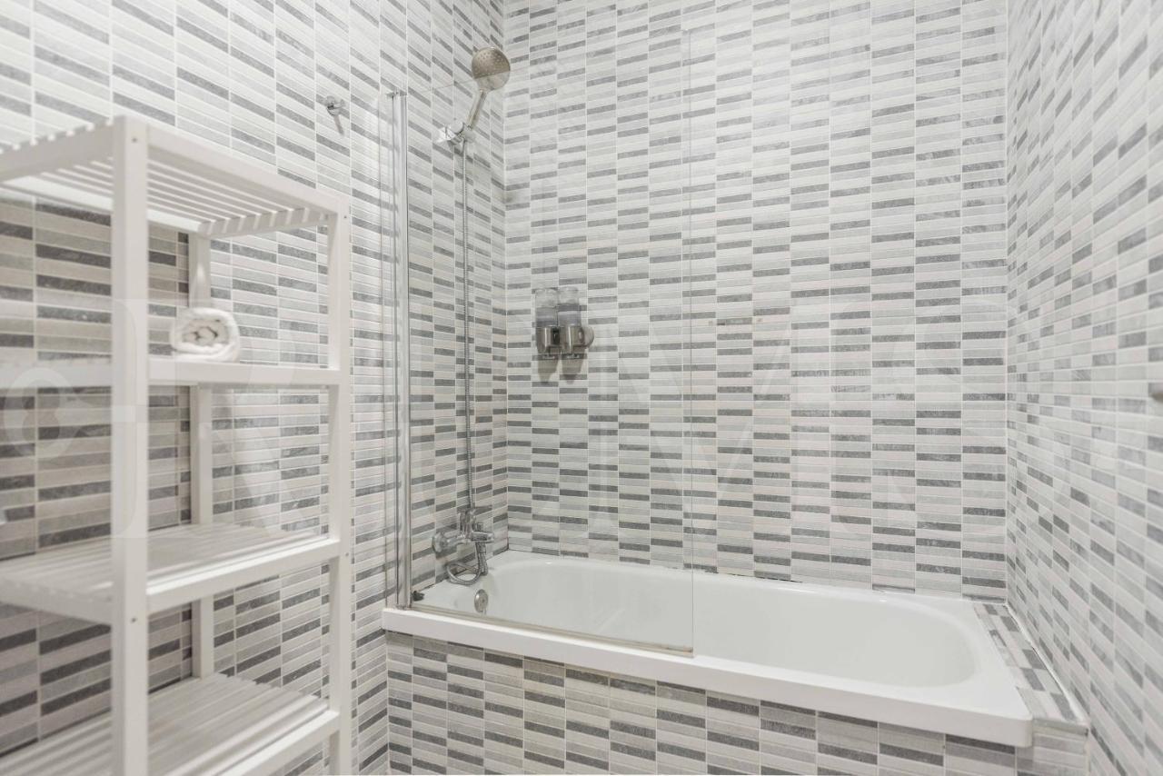 3Br Apartment With Parking And Patio In The Center By Rems Malaga Exterior photo