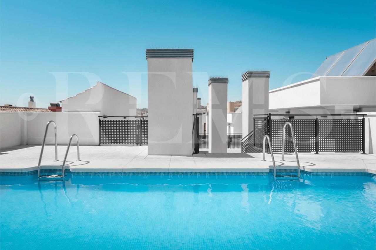 3Br Apartment With Parking And Patio In The Center By Rems Malaga Exterior photo